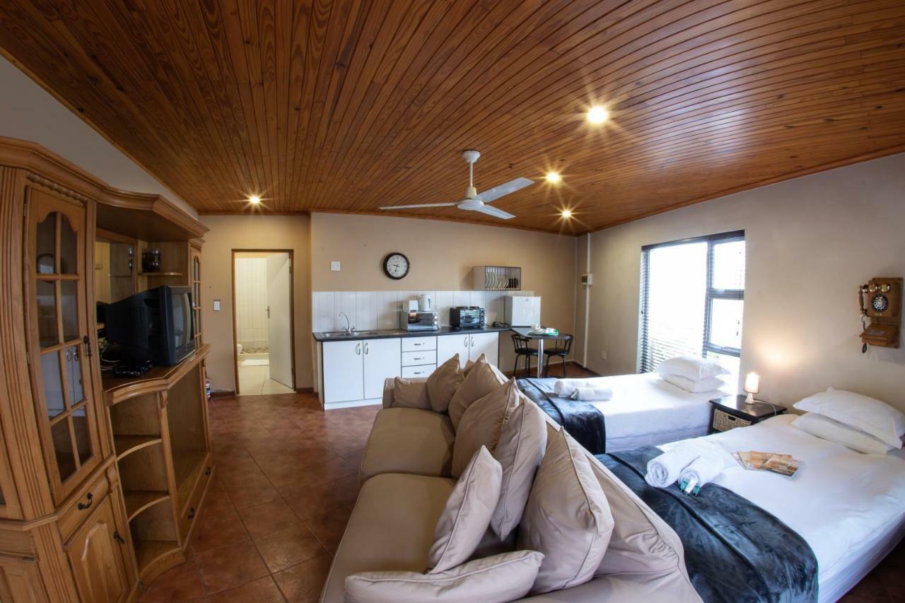 Meransha Self Catering Cc Walvis Bay Extérieur photo