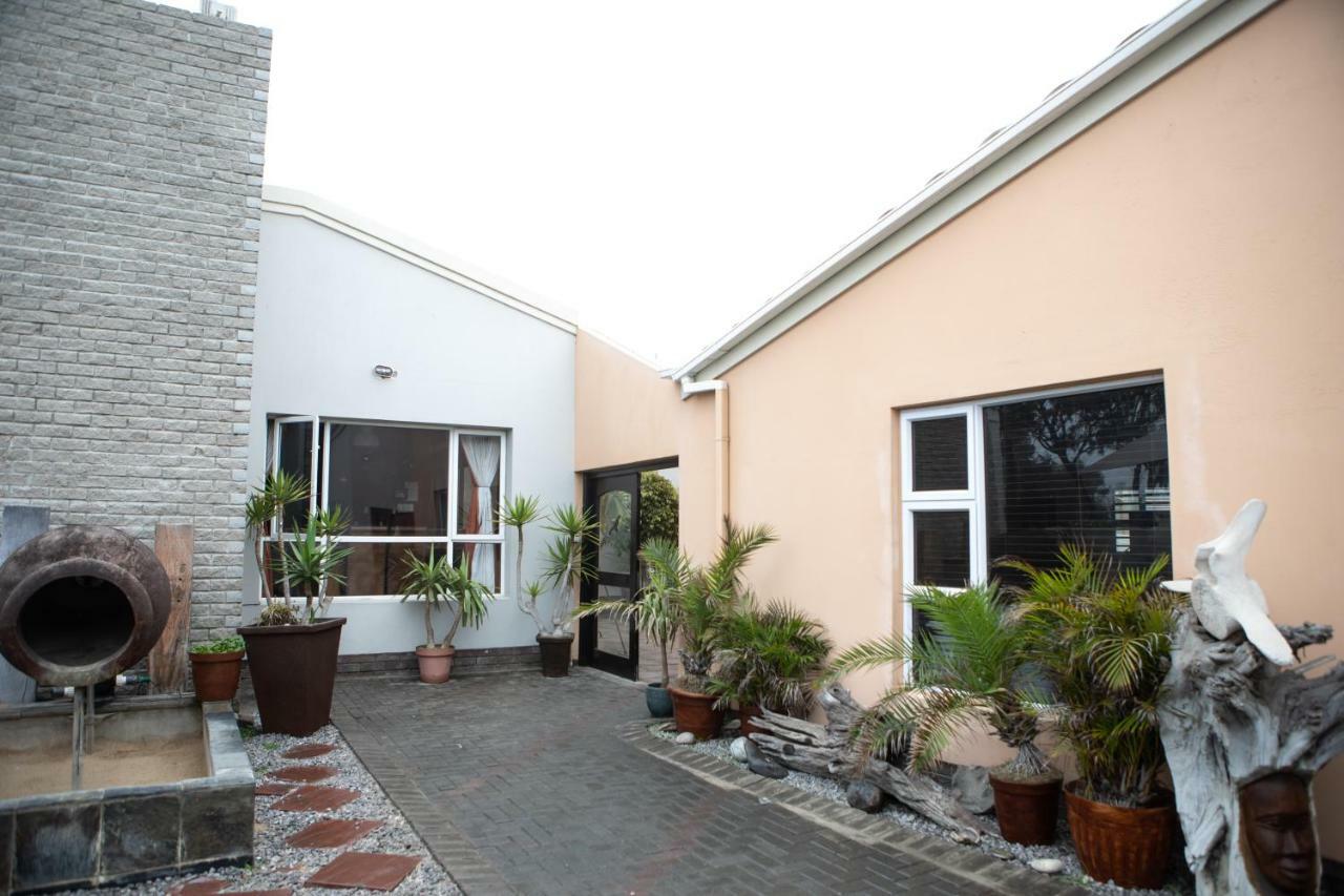 Meransha Self Catering Cc Walvis Bay Extérieur photo